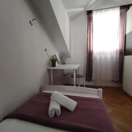 Fancy Old Town Apartament Split