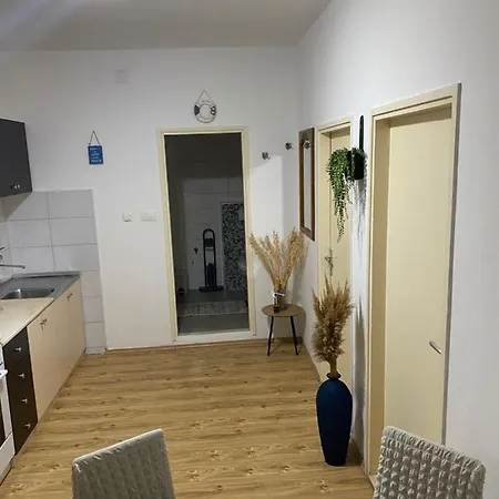 Fancy Old Town Apartament